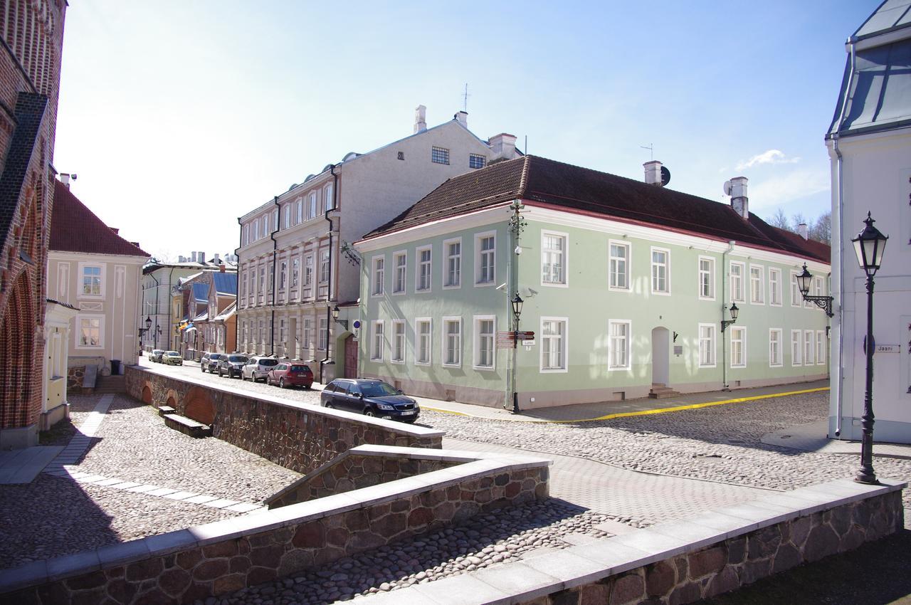 Klara Apartment Tartu Buitenkant foto