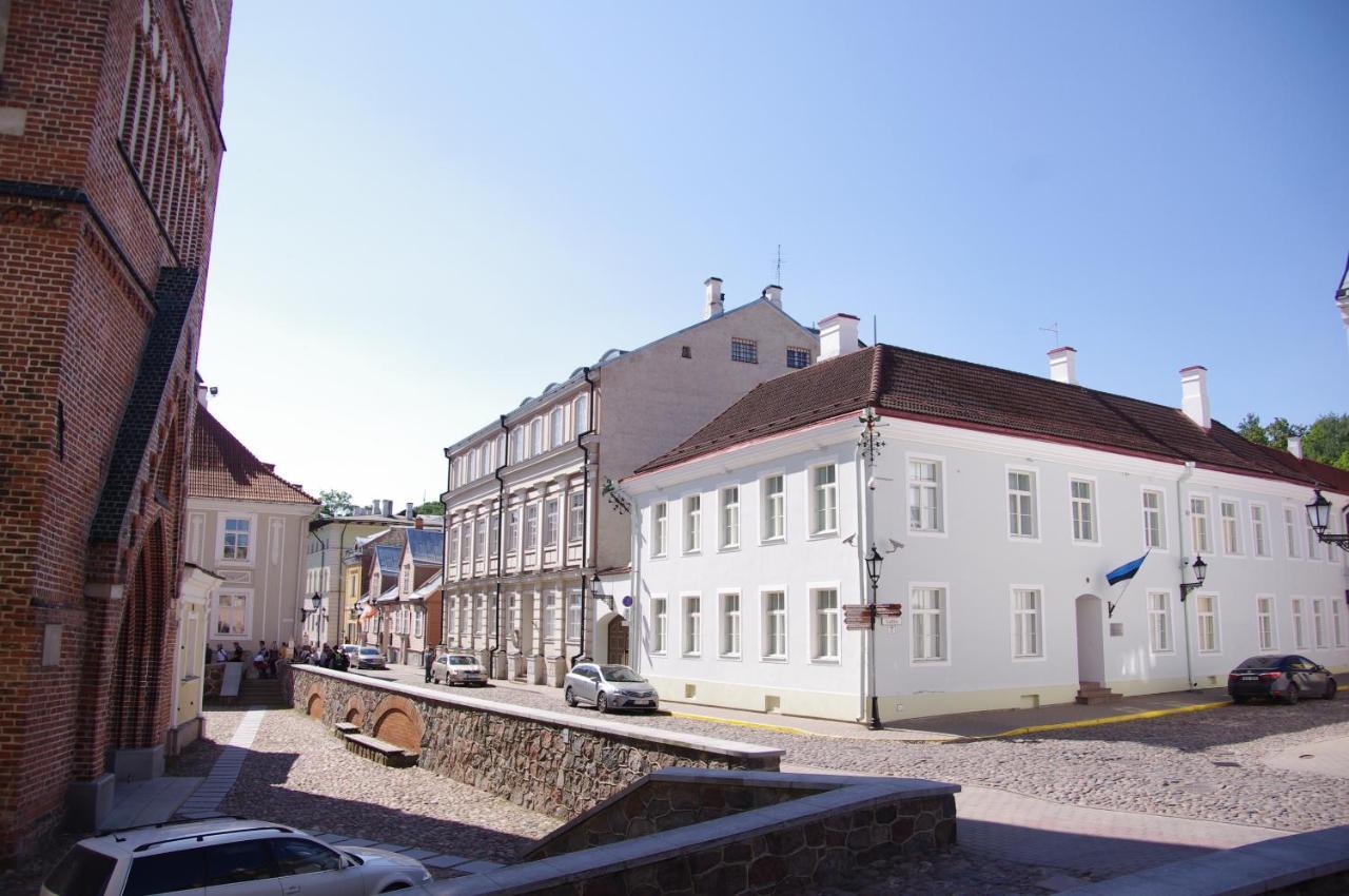 Klara Apartment Tartu Buitenkant foto