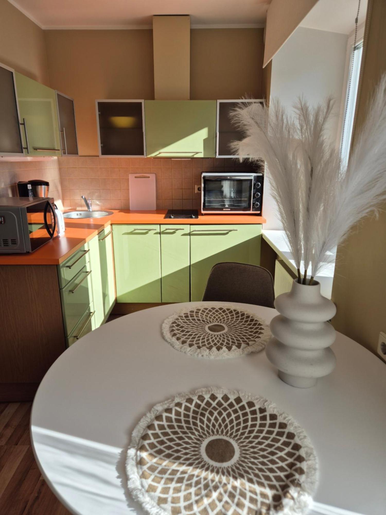 Klara Apartment Tartu Buitenkant foto