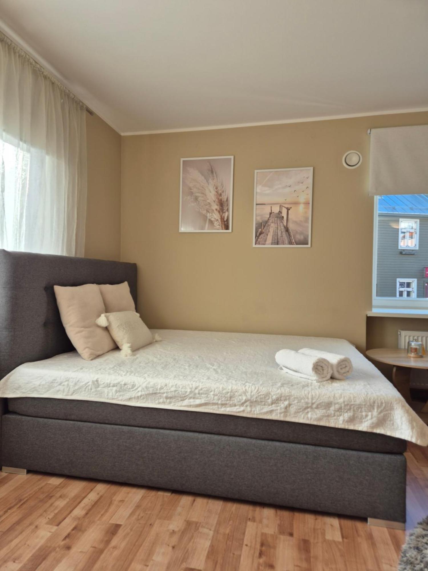 Klara Apartment Tartu Buitenkant foto
