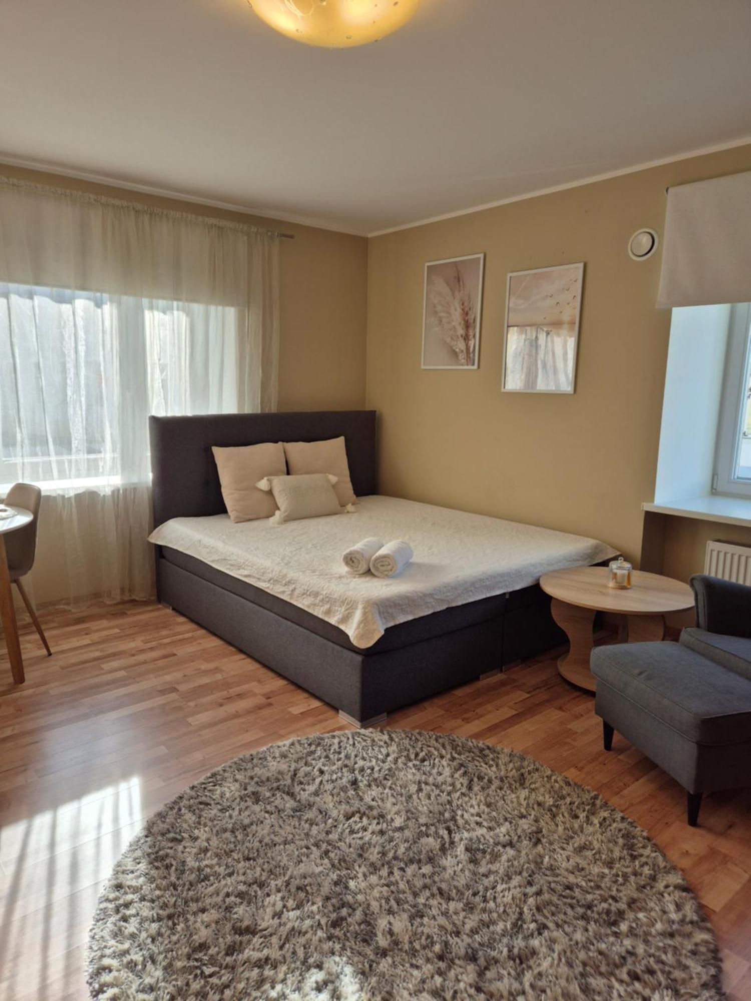 Klara Apartment Tartu Buitenkant foto